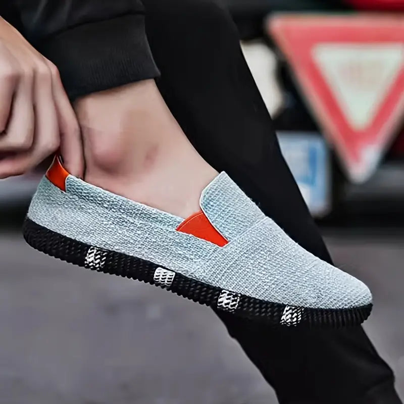 Hoyle-Lightweight canvas cover for sports shoes