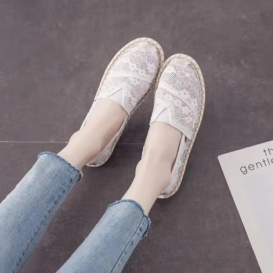 Hoyle-Wearing fishermen's shoes